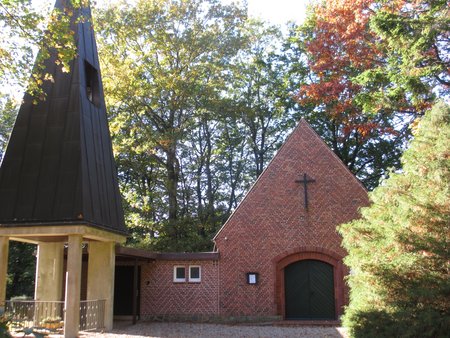 Eingang Kirche Esperstoft.
